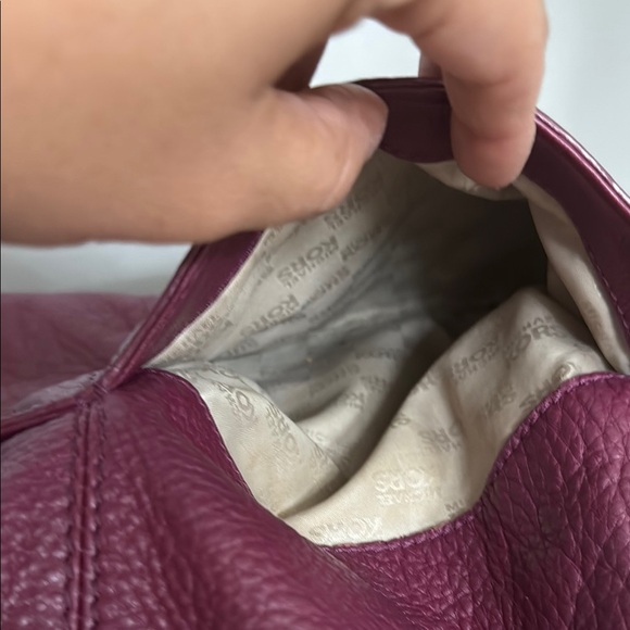 Preloved Elegant Burgundy Leather Tote Bag Micheal Kors - Picture 11 of 13